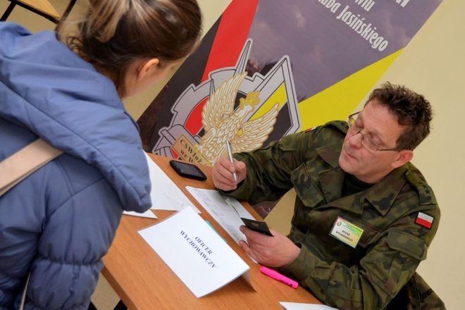 We Wrocławiu wojsko przyjmie prawie 200 ludzi do Narodowych Sił Rezerwowych