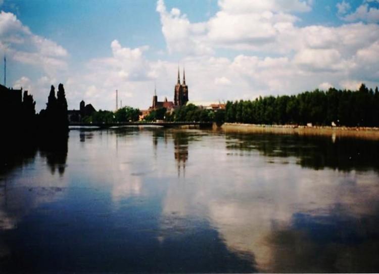 Powódź Tysiąclecia we Wrocławiu. Zobacz zdjęcia sprzed 20 lat [GALERIA]
