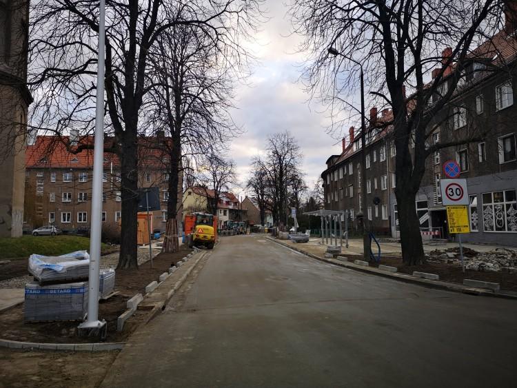 Kierowcy i MPK wracają na Berenta. Remont za blisko 10 mln zł dobiega końca [ZDJĘCIA]