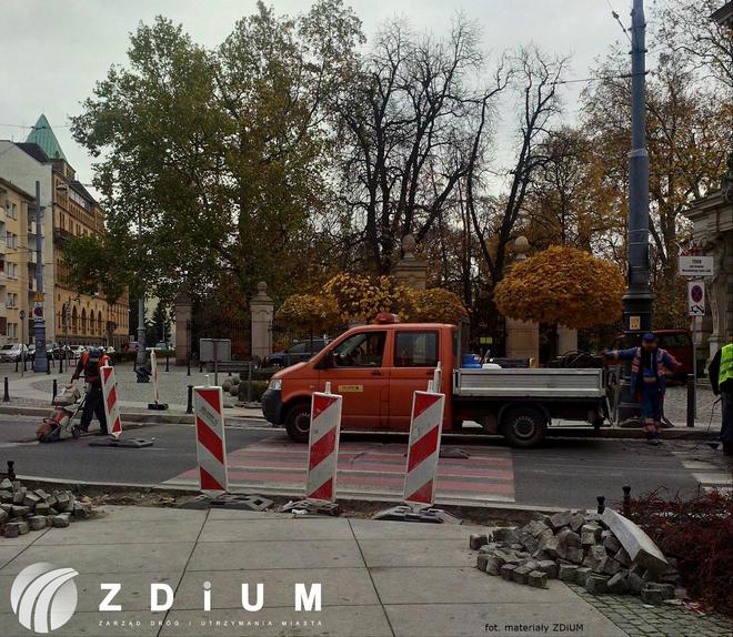 Przy Teatrze Lalek będzie bezpieczniej. Wyniesione przejście dla pieszych już gotowe