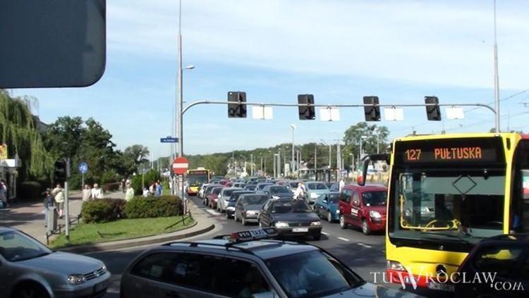 Korki we Wrocławiu. Sprawdź, które miejsca dziś lepiej omijać