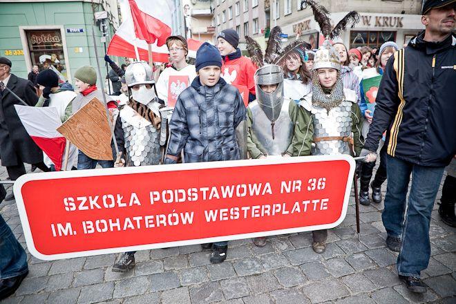 W poniedziałek przez miasto przejdzie Radosna Parada Niepodległości. Uwaga na utrudnienia w ruchu