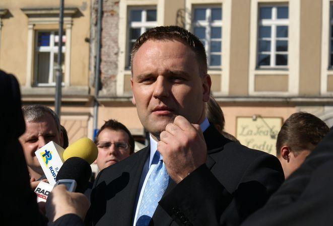 Sondaż Gfk Polonia: Dutkiewicz przed Jackiewiczem