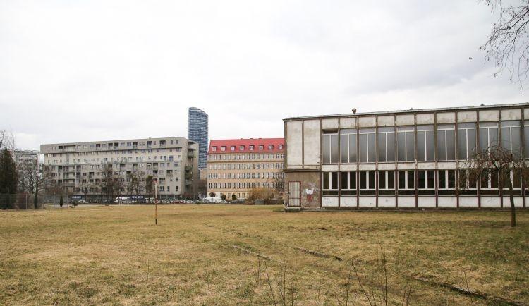 Wrocław: Radni osiedlowi znajdują prezydentowi budynki dla uchodźców