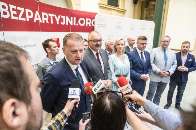 Koszmarne wakacje i nowości w lokalnej polityce, czyli taki był czwartek we Wrocławiu [PODSUMOWANIE DNIA]