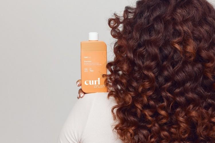 Curly Girl Method – poznaj receptę na wspaniałe loki