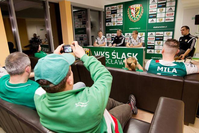 Pierwsi kibice bliżej Śląska Wrocław [ZDJĘCIA]