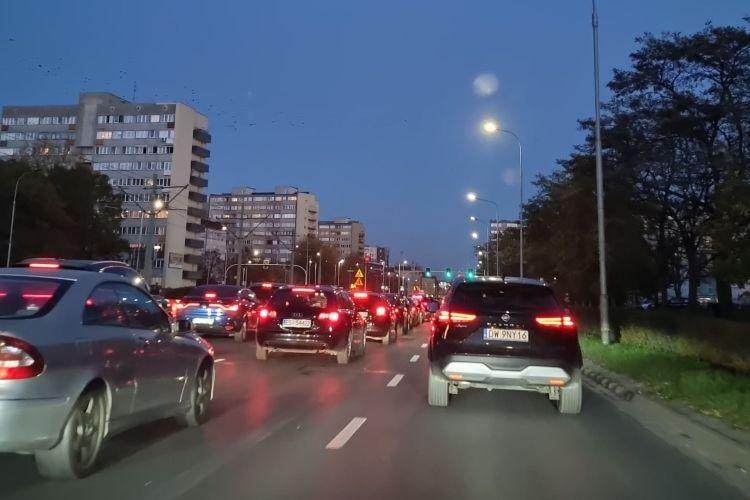Gigantyczne korki we Wrocławiu. Paraliż wywołują prace na obwodnicy