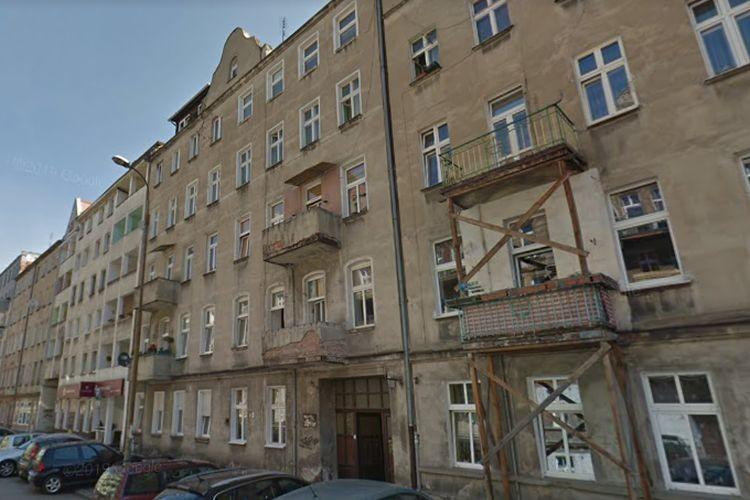 Wrocław: kamienica komunalna całą zimę bez ogrzewania. Miasto odpowiada na zarzuty
