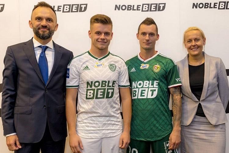 Śląsk znalazł sponsora na koszulki piłkarzy. Noblebet sponsorem głównym WKS-u