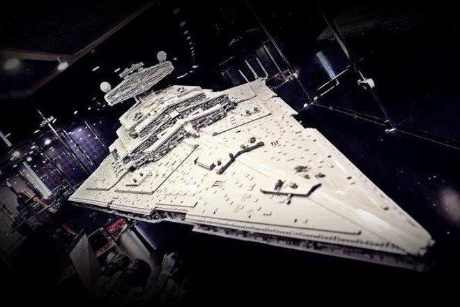 Ostatni dzień podziwiania wielkiej wystawy budowli z klocków Lego na Stadionie Wrocław