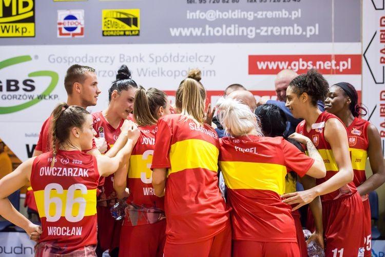 Utrzymać dobrą formę i pozostać w czołówce. Ślęza jedzie do Krakowa po zwycięstwo