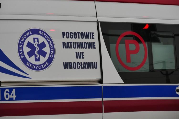 Wypadek na budowie pod Wrocławiem. Mężczyzna miał uwięzioną nogę