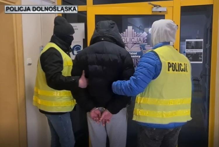 Gwałt na młodej Ukraince. Są zarzuty dla 49-latka, ale sąd odmówił aresztu dla podejrzanego