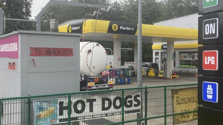Węgierski Mol już wszedł do Wrocławia. Tylnymi drzwiami