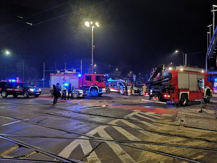 Wrocław: Wypadek przy placu Jana Pawła II. Są utrudnienia w ruchu