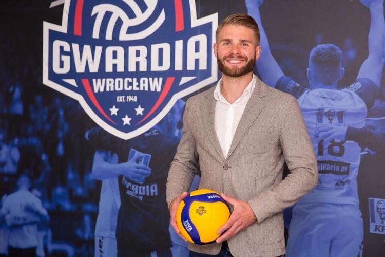 Adrian Mihułka dalej na pokładzie KFC Gwardii Wrocław