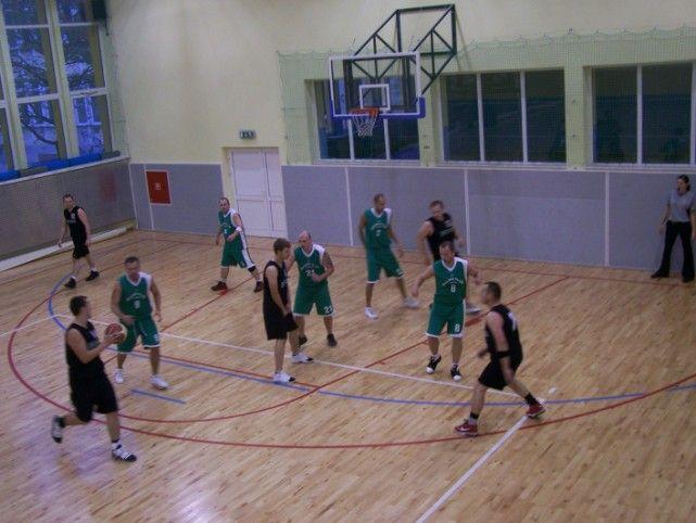 WRONBA: Hes ogrywa Mistrza