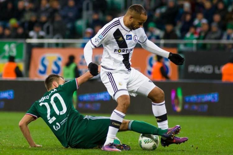 Koszmarny występ Śląska. Na pożegnanie roku przegrał z Arką Gdynia 0:2 [RELACJA]