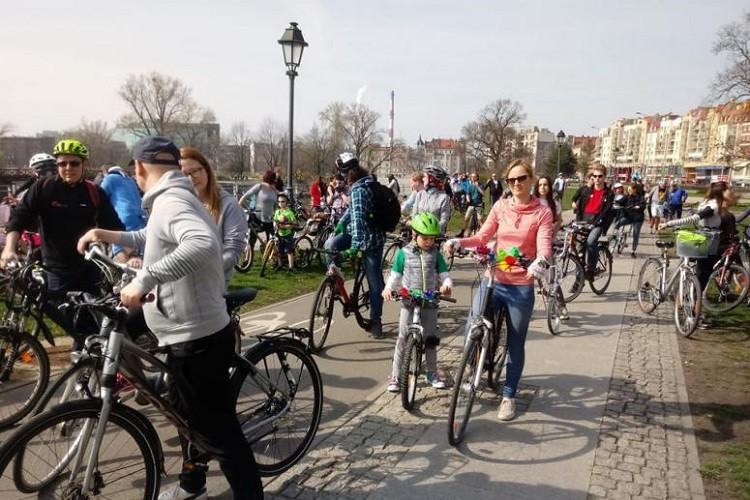 Rowerowy piątek. Przez Wrocław przejedzie Masa Krytyczna