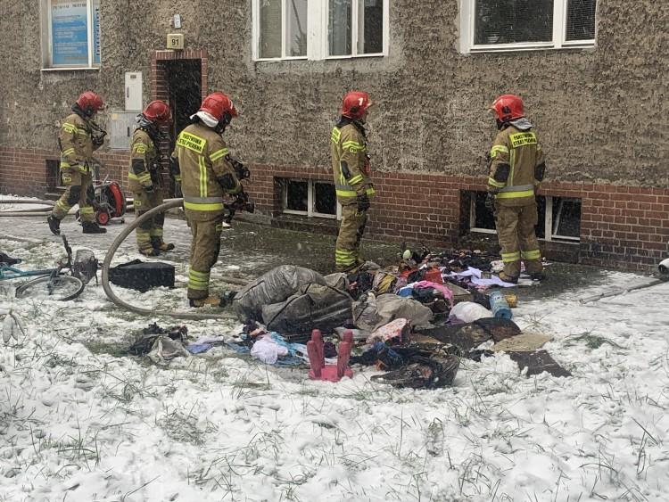 Pożar w kamienicy na Opolskiej. Ludzie w popłochu uciekali z mieszkań