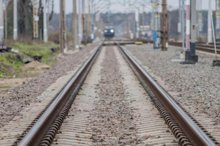 Śmiertelne potrącenie na Brochowie. Mężczyzna zginął pod kołami pociągu