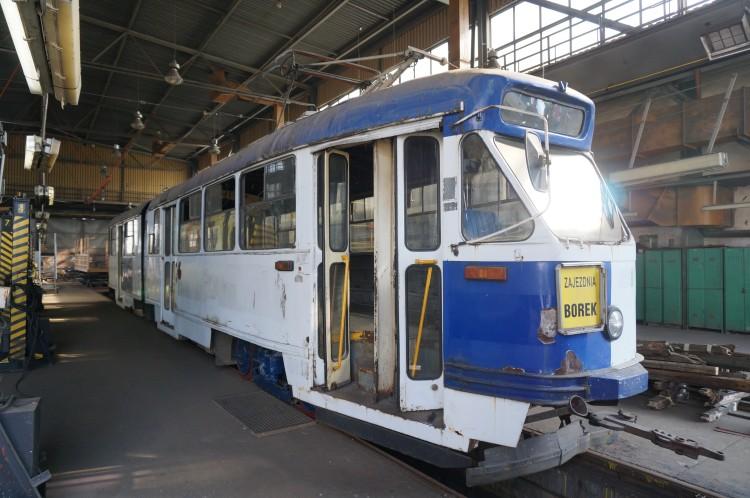 Tramwaj z 1972 roku znów wyjedzie na wrocławskie tory [ZDJĘCIA]