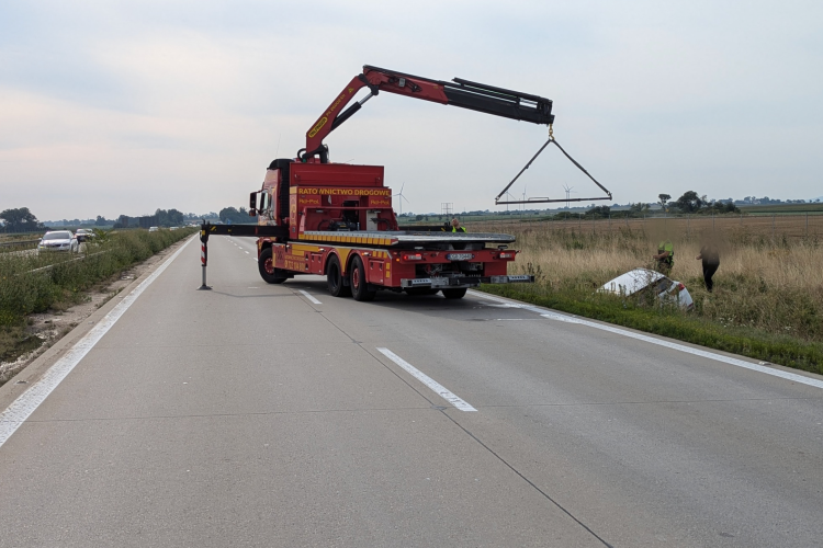 Wypadek na autostradzie A4. Jeden pas zablokowany