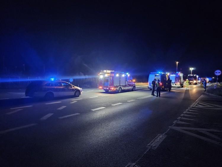 Tragiczny wypadek pod Wrocławiem. Nie żyje jeden z potrąconych rowerzystów