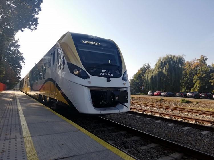 Ruszają Dolnośląskie Koleje Aglomeracyjne. 7 przystanków na wrocławskich osiedlach