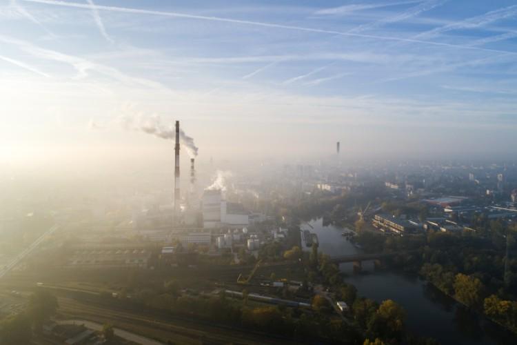 Krytyczna jakość powietrza we Wrocławiu. Gdzie jest najgorzej? Oto lista ulic