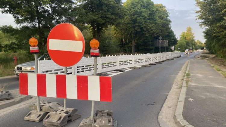 Ważny wyjazd z Wrocławia nagle zamknięty. Kierowcy zaskoczeni