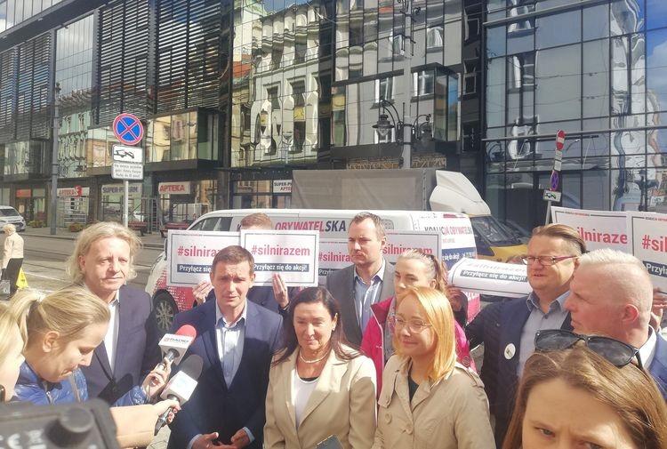 „Silni Razem znaczy silni demokracją”. Akcja Koalicji Obywatelskiej