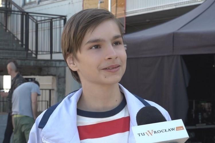 Nastoletni wrocławianin zadebiutował u boku Macieja Stuhra. „To polski DiCaprio” [WIDEO]