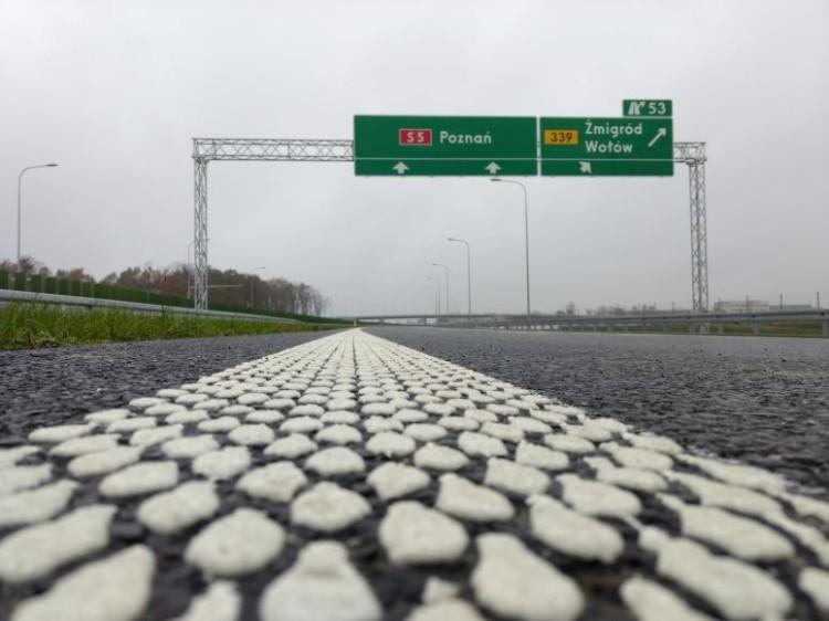 Wypadek na trasie S5 w stronę Wrocławia. Dwie osoby ranne