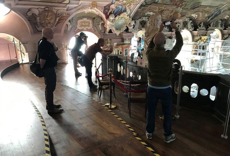 Brytyjscy filmowcy odwiedzili Wrocław. Szukają planów filmowych [ZDJĘCIA]