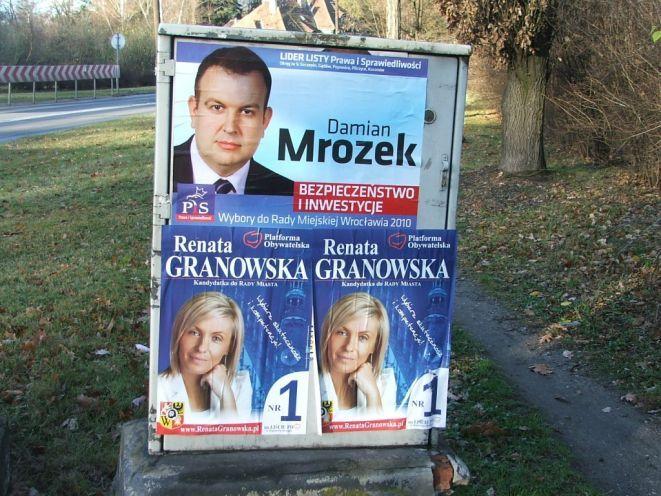 „Nie” dla zaśmiecania miasta przez tekturowych polityków. Aktywiści piszą do prezydenta