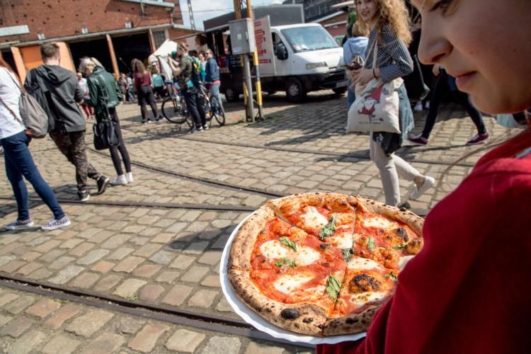 100 stoisk z bezmięsną kuchnią z całego świata. Wrocław gości największy polski festiwal Wege [ZDJĘCIA]