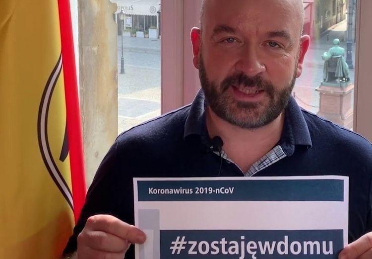 Jacek Sutryk apeluje, by zostać w weekend w domu [WIDEO]