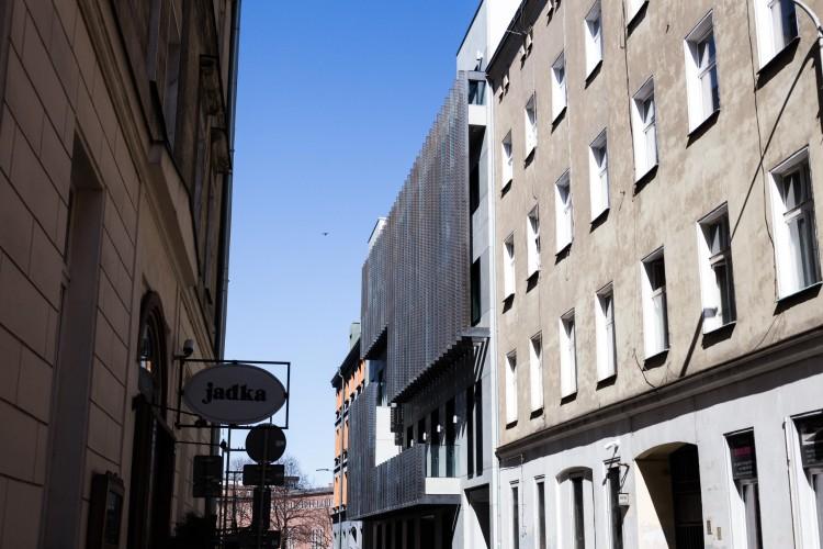 Wrocławski Teatr Współczesny po remoncie. Widać już nową elewację [ZDJĘCIA]