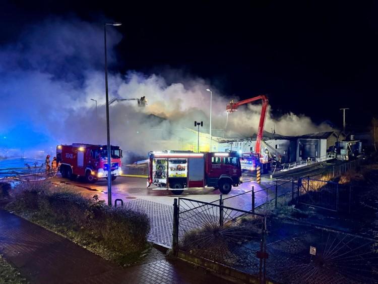 Potężny pożar Biedronki! Sklep płonął jak zapałka!