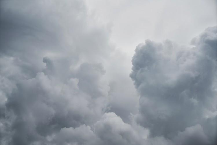 Będzie mocno wiało. Ostrzeżenie meteorologiczne dla Wrocławia i okolic