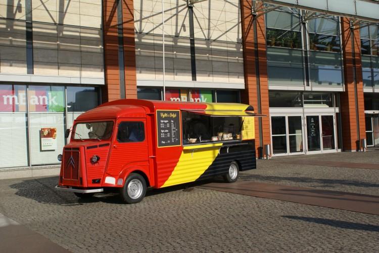Przed Pasażem Grunwaldzkim stanął drugi food truck