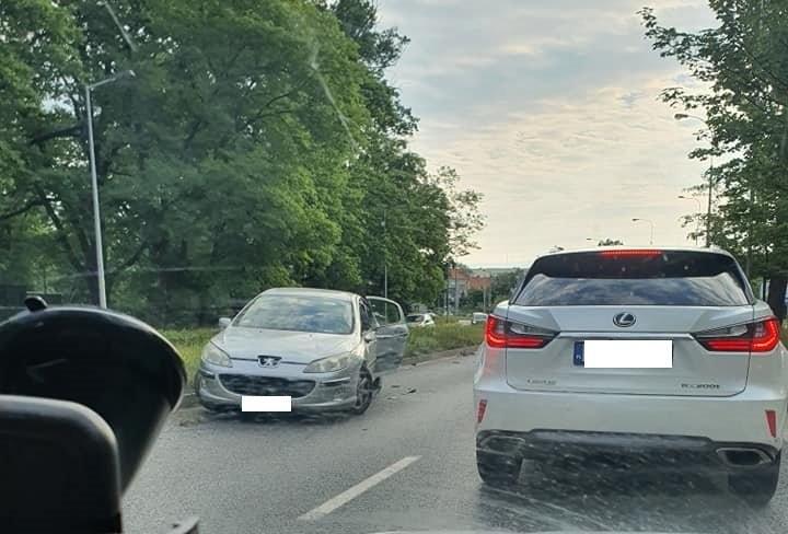 Wrocław: Wypadek na ulicy Ślężnej. Ciężarna kobieta w szpitalu