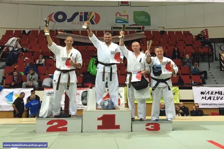 Policjant z Wrocławia najlepszy na mistrzostwach Polski w karate