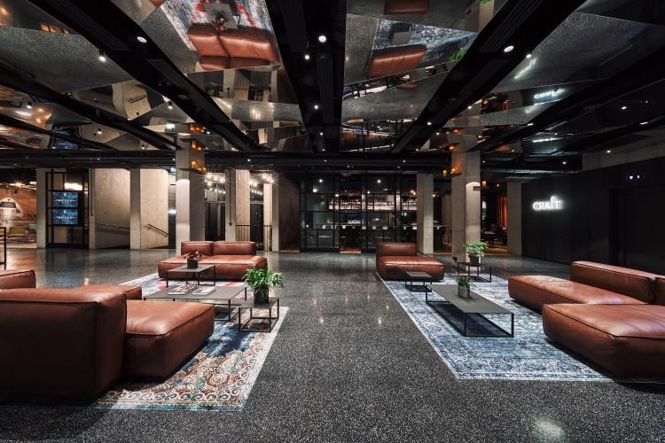 Wrocławski hotel ma nowego dyrektora. Został nim Piotr Bubnowski
