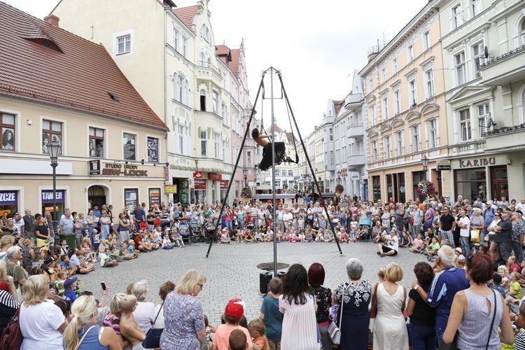 Iluzjoniści, tancerze i akrobaci znów na Rynku. Zbliża się święto sztuki ulicznej [ZDJĘCIA]