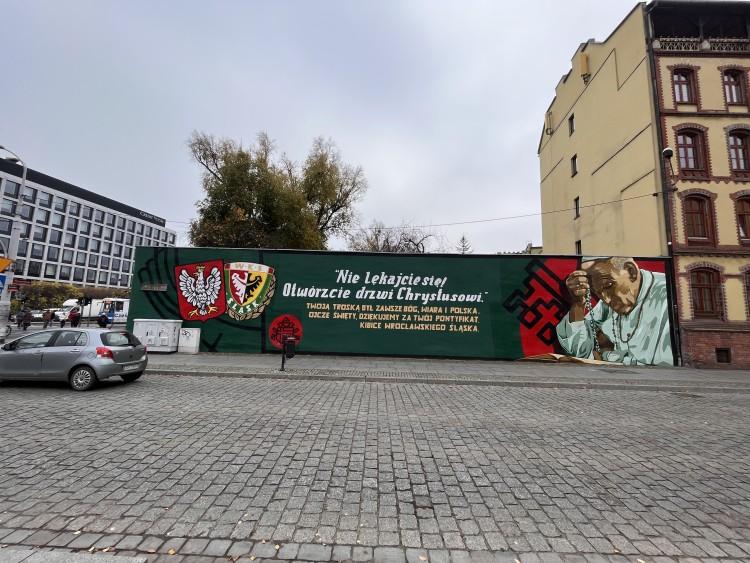 Jan Paweł II ma zniknąć z Ostrowa Tumskiego. To polecenie urzędu miejskiego