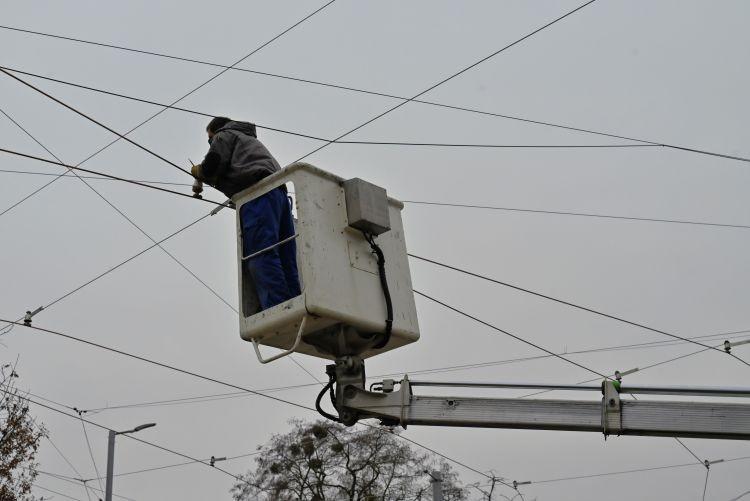 Wrocław: Brak prądu w sieci trakcyjnej. Tramwaje stoją, są objazdy