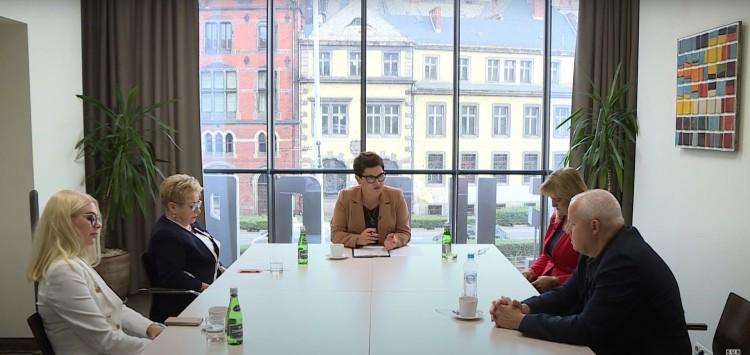 Studio Sejmik: Dolnośląskie wysypiska śmieci bez kontroli? (DEBATA)